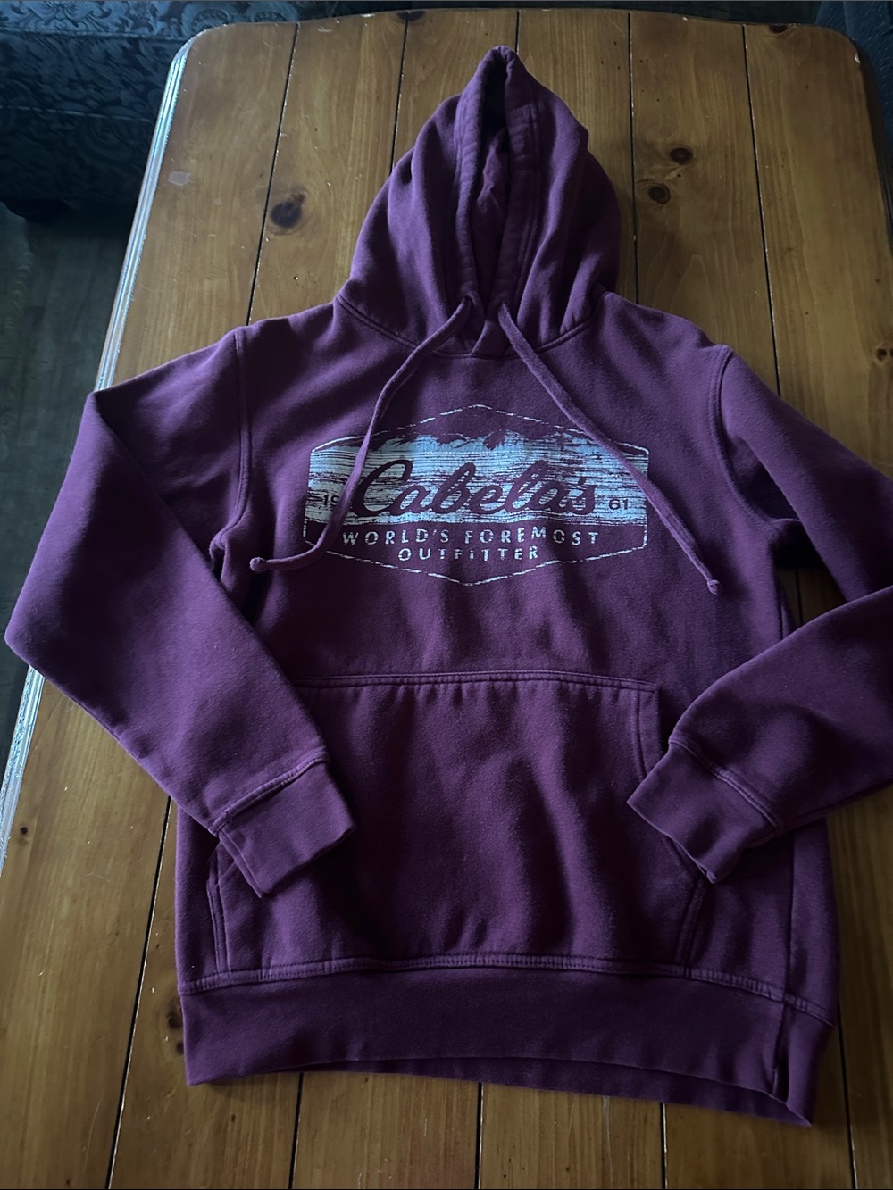 Cabela's Burgundy Pull‑Over Hoodie with Logo